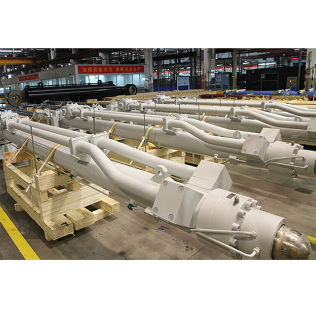DNV-certified hydraulic ram for point absorber buoys