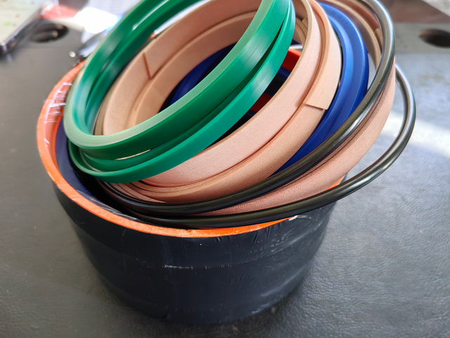 Heavy-Duty Hydraulic Seals Repair Kit for Excavators